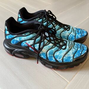 Nike Air Max Plus “Shark Attack” Shoes